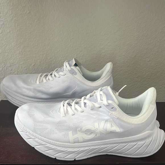 Hoka Carbon X 2 sneakers, size 8D. - Picture 3 of 14